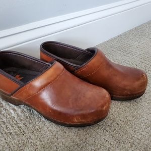 Dansko XP Clogs